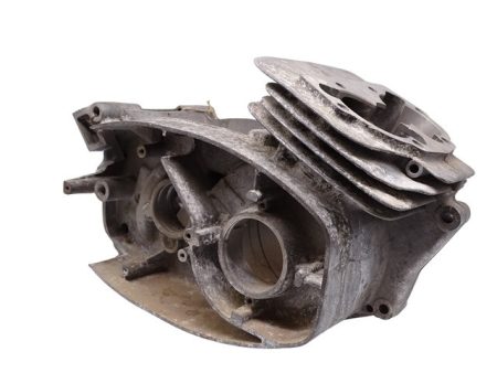 MOTORBLOKK KÖZÉP  6V /SZÉPSÉGHIBÁS/